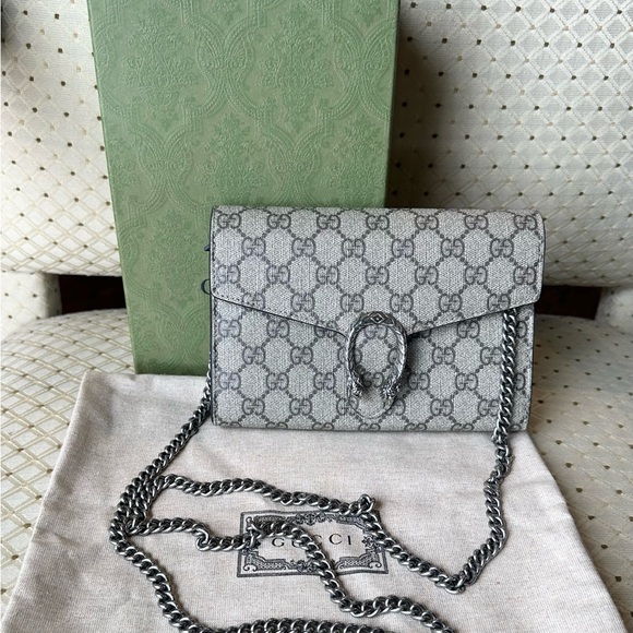 Gucci Dionysus GG Chain Wallet - Picture 2 of 12